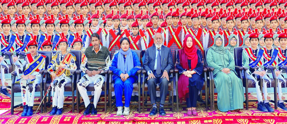 Hayat Main School band and student leaders